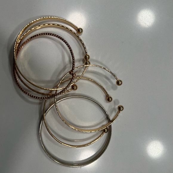 Bundle of Bangles - Picture 3 of 3
